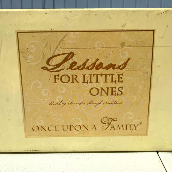 Once Upon A Family Box Set… Defunkef - Picture 3 of 7